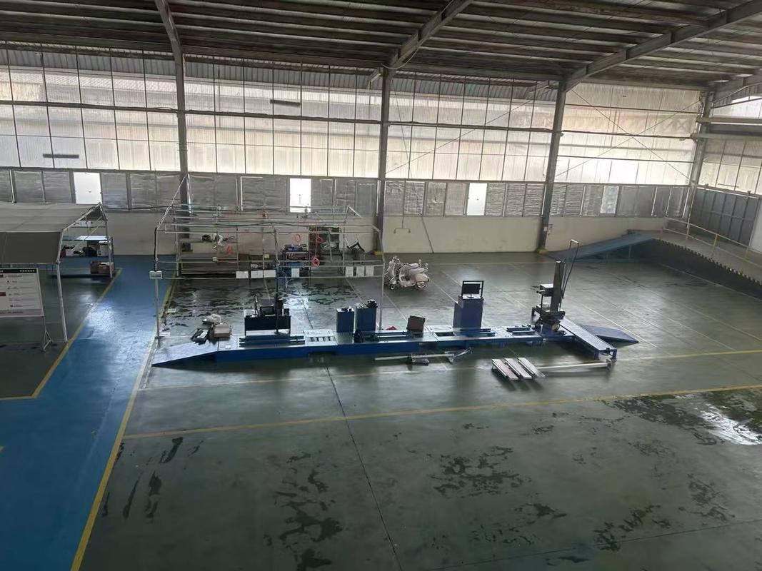 2 bánh xe máy Đường thử tập trung Bao gồm lực phanh trục tải Speedometer Clamping Wheel Alignment Headlight Tester Noise Meter