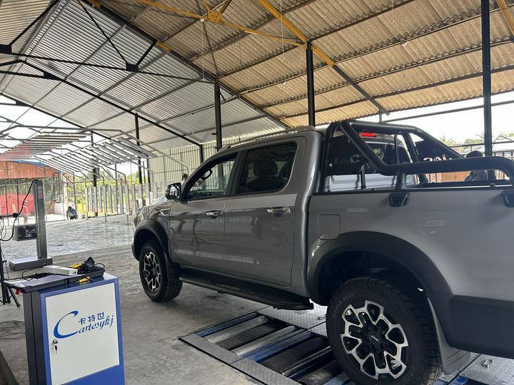 Máy kiểm tra phanh con lăn 5 trong 1 với Tải trọng trục tối đa 4000kg, Con lăn chà nhám được cấp bằng sáng chế và Máy tính điều khiển công nghiệp