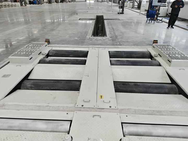 CTDCG-14 3 trục 6 con lăn xe khung gầm động cơ động cơ động cơ động cơ động cơ động cơ động cơ