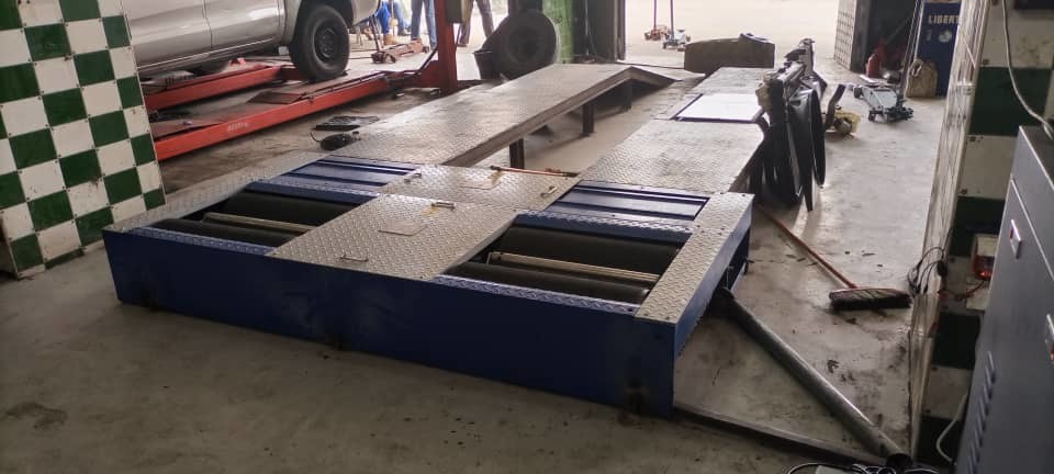 Đường thử xe Combo Roller 4 trong 1 Đường thử xe với thiết kế nắp băng phanh sáng tạo