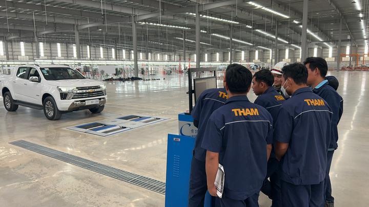 Thương hiệu Cartesy CTGT-3-3C Dây chuyền kiểm tra xe lăn Trinity Máy kiểm tra phanh con lăn với tải trọng trục Máy kiểm tra độ trượt bên tấm đơn cho xe hạng nhẹ