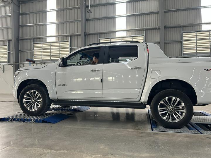 Thương hiệu Cartesy CTGT-3-3C Dây chuyền kiểm tra xe lăn Trinity Máy kiểm tra phanh con lăn với tải trọng trục Máy kiểm tra độ trượt bên tấm đơn cho xe hạng nhẹ