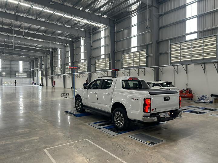 Thương hiệu Cartesy CTGT-3-3C Dây chuyền kiểm tra xe lăn Trinity Máy kiểm tra phanh con lăn với tải trọng trục Máy kiểm tra độ trượt bên tấm đơn cho xe hạng nhẹ