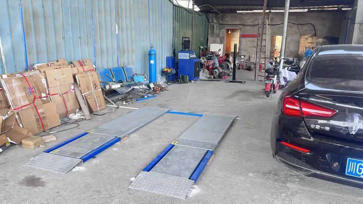 Cartesykj 4T Capacity 2 plates Ultra Flat Brake Tester with side slip, suspension, axle load, brake tester function Các máy thử phanh siêu phẳng có chức năng trượt bên, treo, tải trục