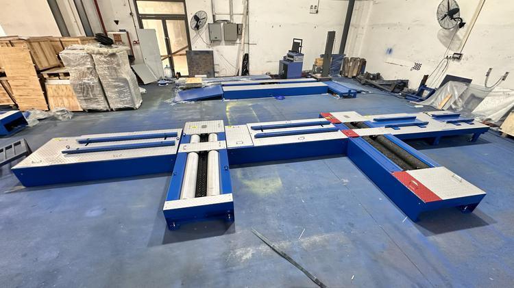 Dây chuyền kiểm tra tập trung xe máy 2 & 3 bánh Bao gồm Lực phanh Tải trọng trục Tốc độ Kẹp Căn chỉnh bánh xe Đèn pha